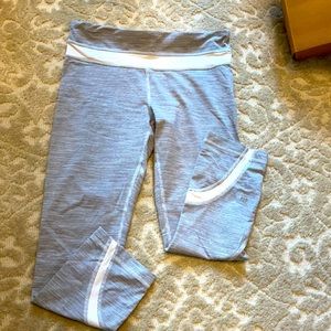 Lululemon crop workout pants size 6